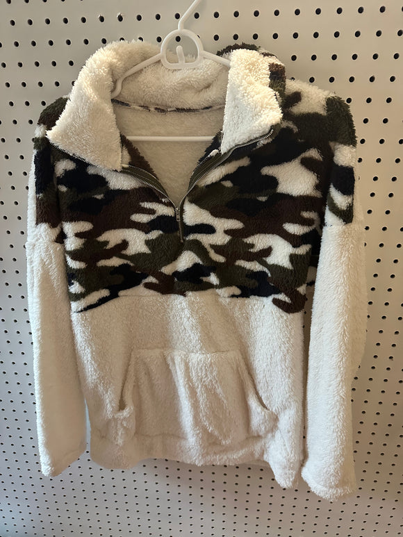 Camo Sherpa